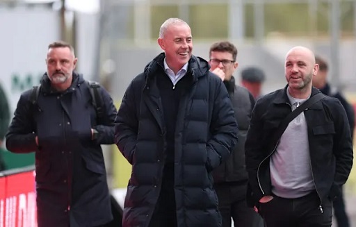 David Weir sur le point de nommer le nouvel entraîneur de Strasbourg alors que Rafael Benítez émerge comme ……………