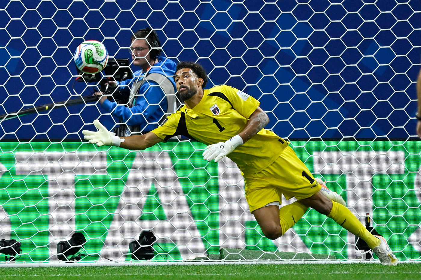 LOSC Lille entre en contact direct avec le gardien cap-verdien Vozinha après ses performances remarquées à la Coupe du monde 2026