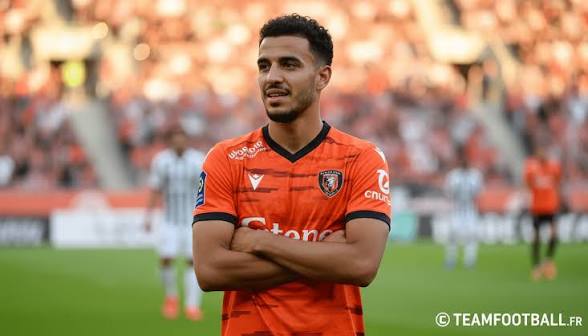 Le FC Lorient retire le brassard de capitaine à Montassar Talbi en raison d’allégations de viol, alors qu’il fait actuellement l’objet d’une enquête.